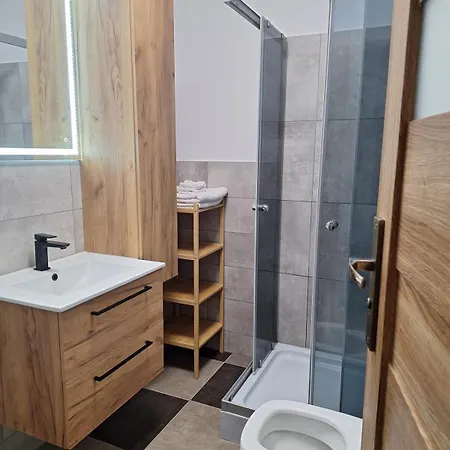 Cozy New With Balcony Poznan