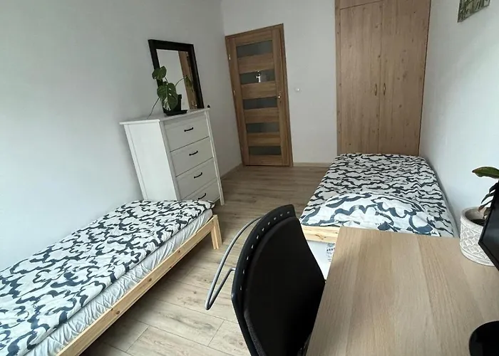 Cozy New With Balcony Апартаменты